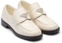 Prada logo-plaque patent leather loafers Neutrals - Thumbnail 2