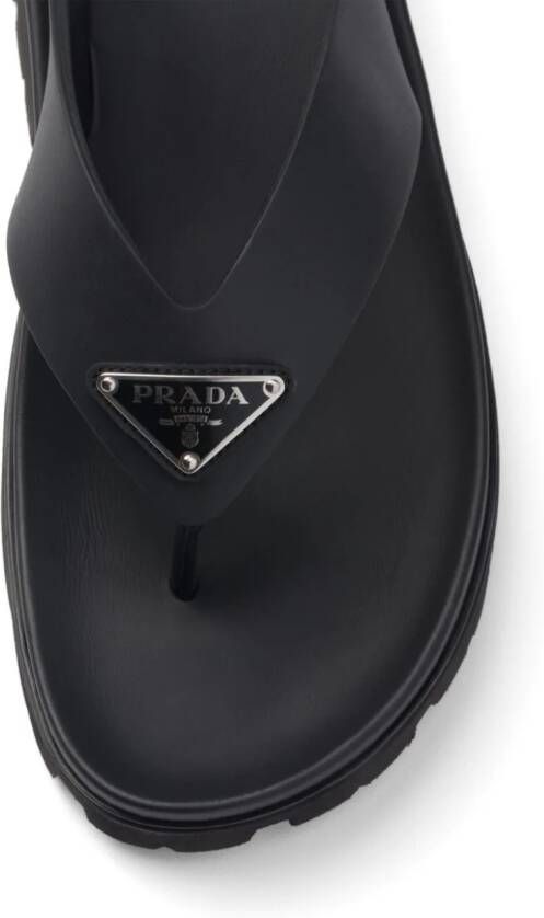 Prada triangle-logo flip flops Black