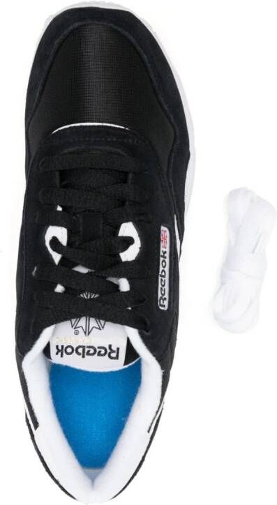 Reebok logo-tag low-top sneakers Black
