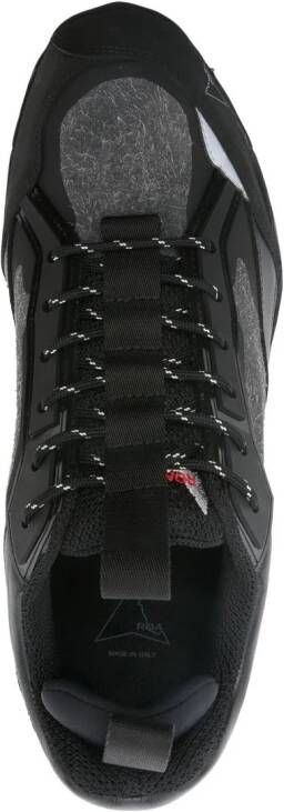 ROA Lhakpa Runner lace-up sneakers Black