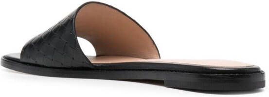 Scarosso Federica interwoven sandals Black