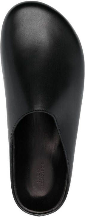 Studio Nicholson slip-on leather mules Black