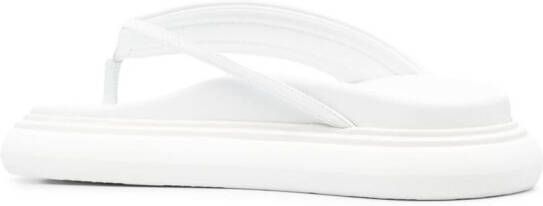 The Attico padded leather flip flops White