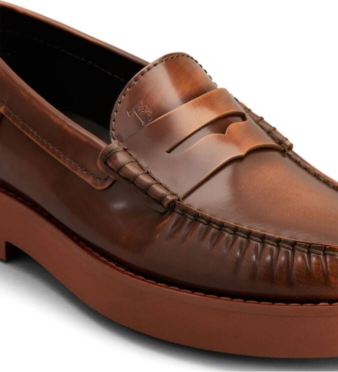 Tod's almond-toe leather loafers Brown