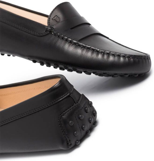 Tod's Gommino round toe moccasins Black
