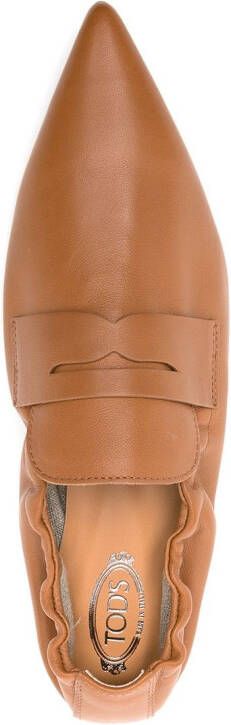 Tod's tapered toe loafers Brown