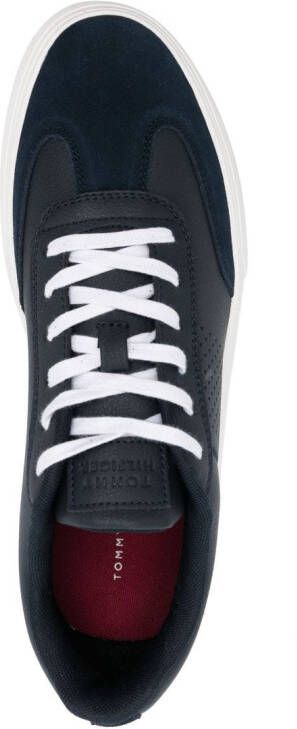 Tommy Hilfiger logo-patch low-top sneakers Blue