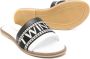 TWINSET Kids embroidered-logo flat sandals White - Thumbnail 2