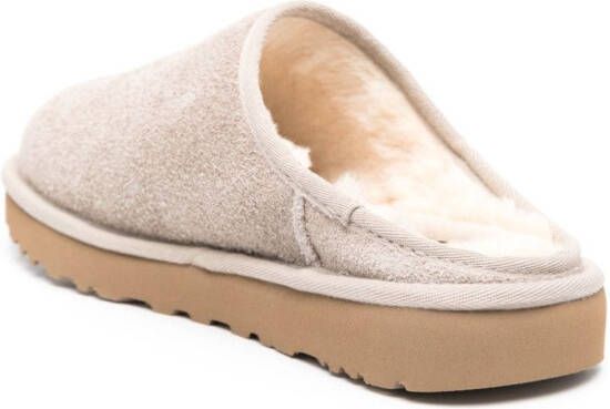 UGG Classic Shaggy slippers Neutrals
