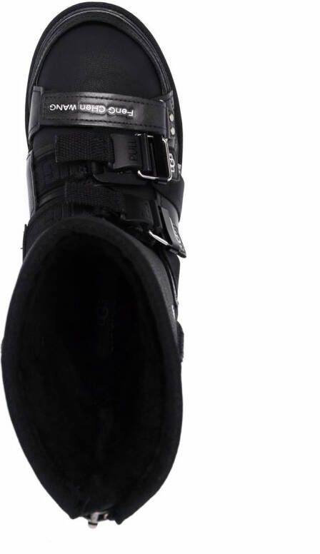 UGG embroidered-logo snow boots Black