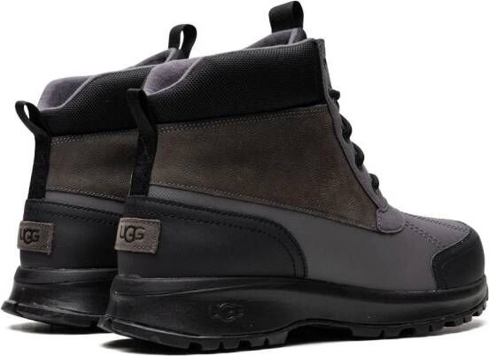 UGG Emmett Duck "Chestnut" boots Black