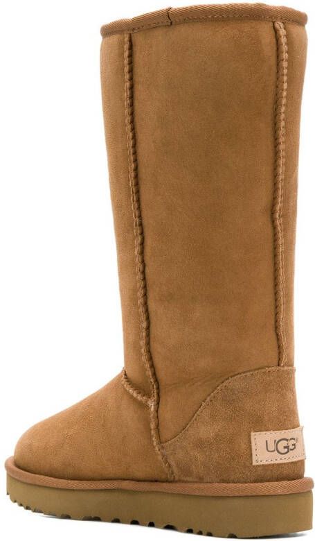 UGG fur-lined snow boots Brown