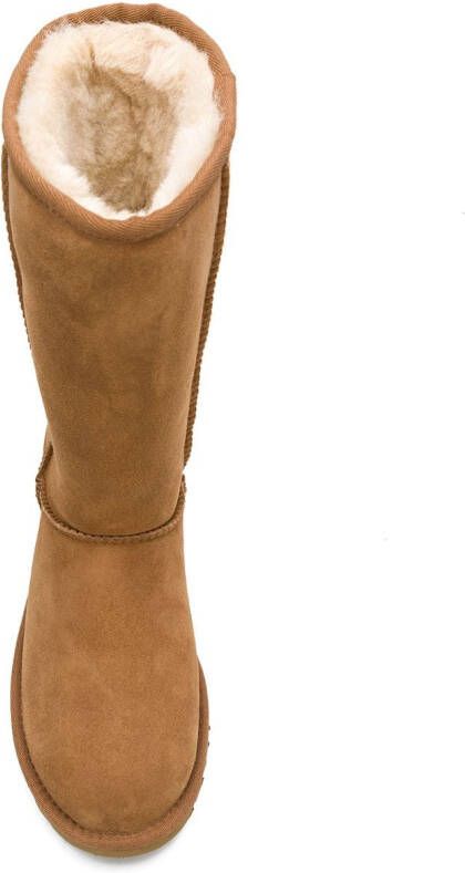 UGG fur-lined snow boots Brown
