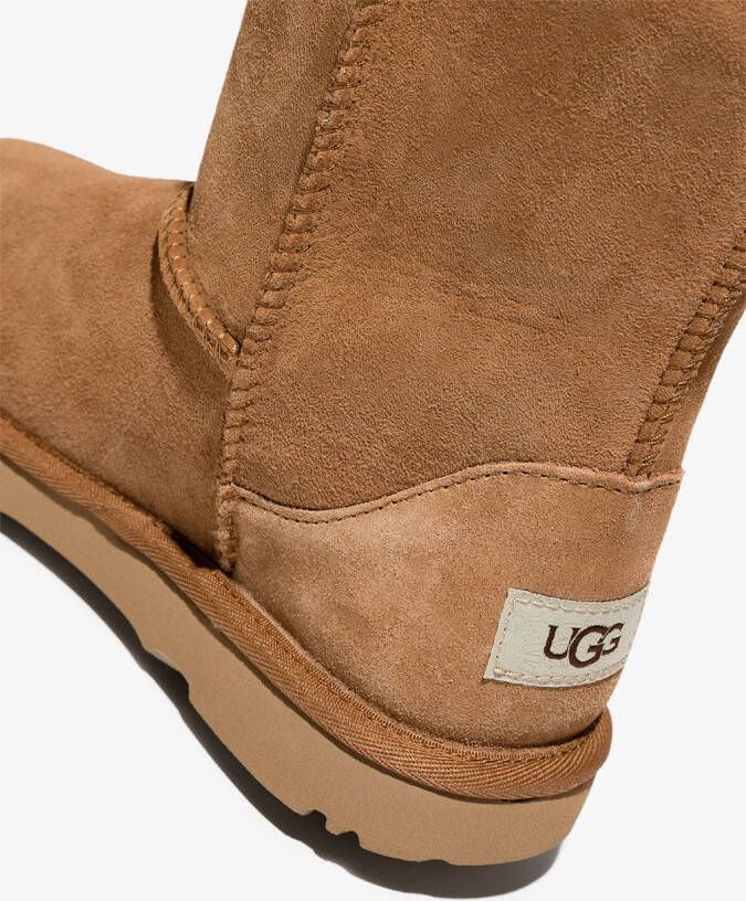 UGG Kids Classic Short II shearling boots Neutrals