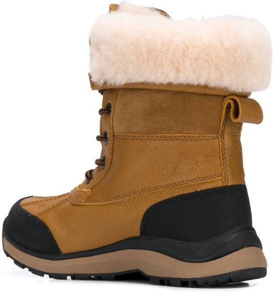 UGG shearling lined lace-up boots Brown
