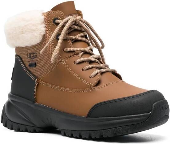UGG Yose Fluff ankle boots Brown