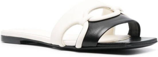 Valentino Garavani Chain 1967 leather flat sandals White
