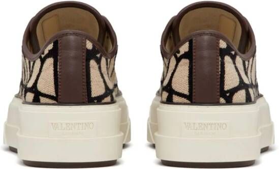 Valentino Garavani Totaloop XL Toile Iconographe sneakers Brown