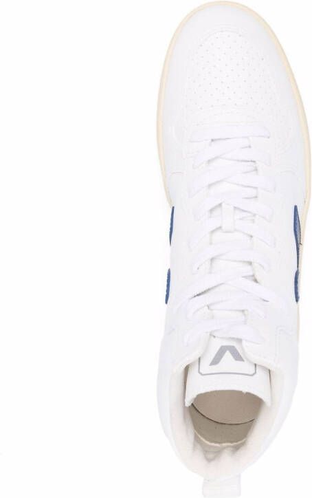 VEJA logo-patch lace-up sneakers White
