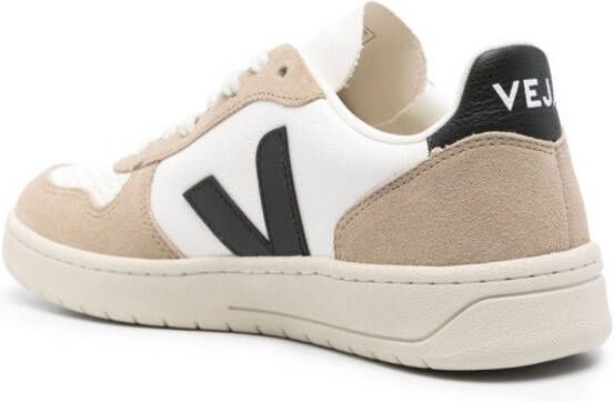 VEJA V-10 ChromeFree leather sneakers White