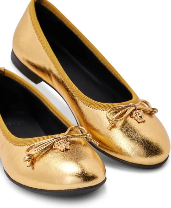 Versace Kids metallic leather ballerina shoes Gold