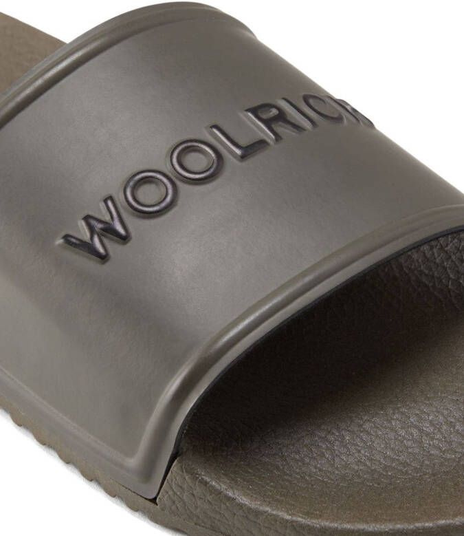 Woolrich logo-embossed slides Brown