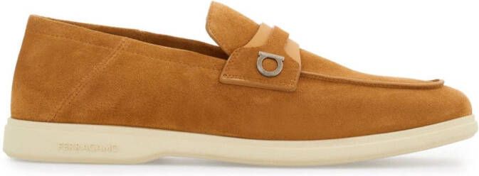 Ferragamo Gancini-buckle leather loafers Neutrals
