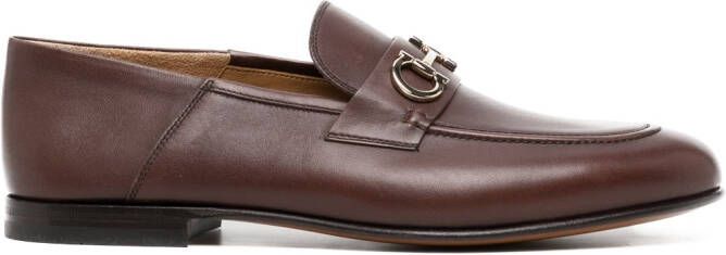 Ferragamo Gancini-Ornament leather loafers Brown