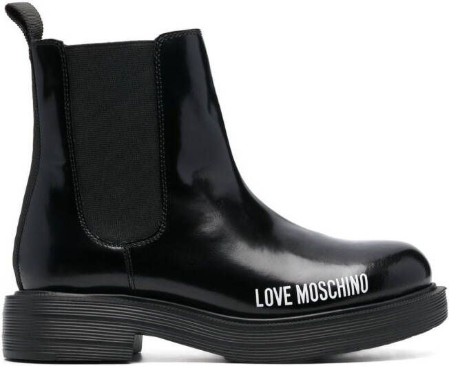 Love Moschino logo-print ankle-boots Black