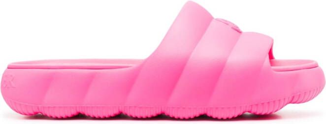 Moncler Lilo quilted slides Pink