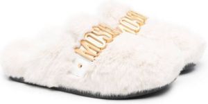 Moschino Kids logo-plaque faux-fur slippers Neutrals