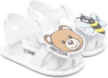 Moschino Kids patch-detail crib shoes White
