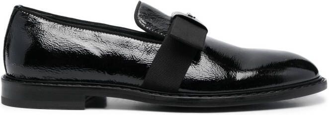 Moschino logo plaque bow-detail loafers Black