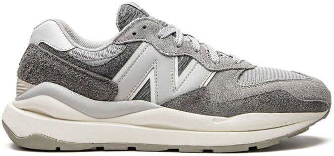 New Balance 550 logo-embossed low-top leather sneakers White