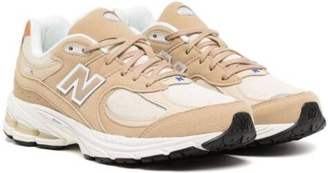 New Balance Kids 2002 lace-up sneakers Brown