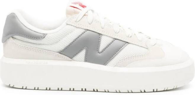 New Balance logo-patch lace-up sneakers White