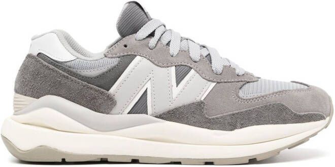 New Balance logo-patch panelled sneakers Grey