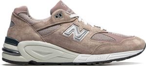 New Balance x Kith 990v2 sneakers Pink