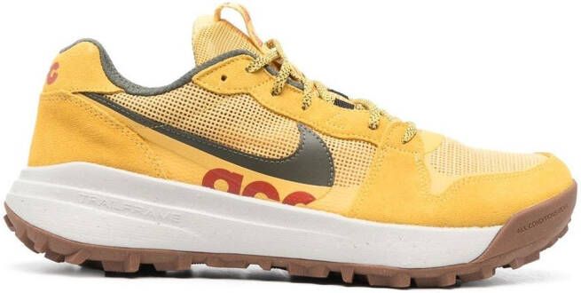 Nike ACG Lowgate sneakers Yellow