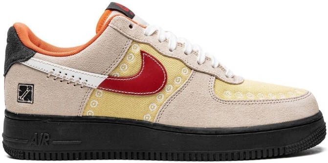 Nike Air Force 1 Low "Somos Familia" sneakers Neutrals