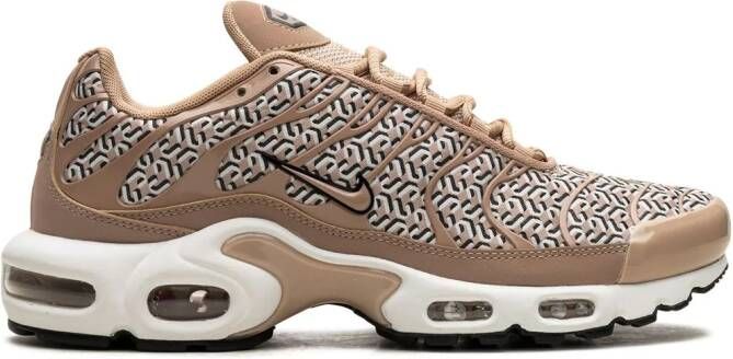 Nike Air Max Plus "United In Victory" sneakers Neutrals