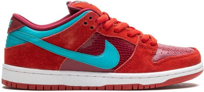Nike Dunk Low Pro SB "Brickhouse Turbo Green" sneakers Red
