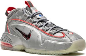 Nike Kids x Doernbecher Freestyle Air Max Penny sneakers Silver