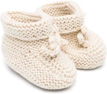 Patachou crochet-knit knot-detail crib shoes Neutrals