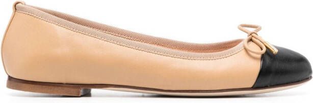Scarosso contrasting-toecap leather ballerina shoes Neutrals