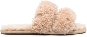 UGG Maxi Curly Scuffette slippers Neutrals