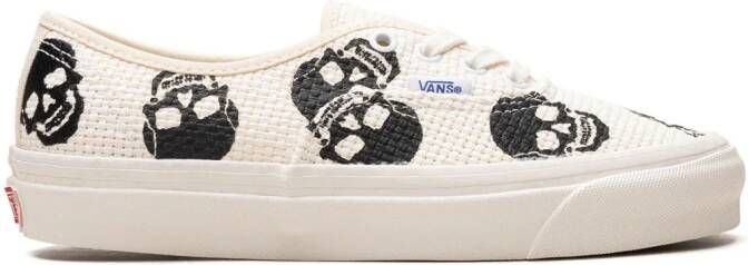 Vans Authentic 44 DX needlepoint sneakers White