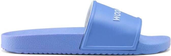 Woolrich logo-embossed flip flops Blue