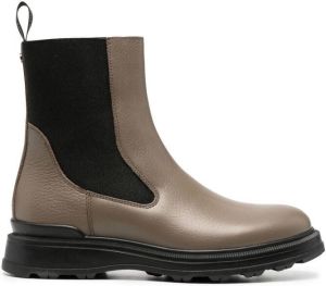 Woolrich pull-on style boots Brown