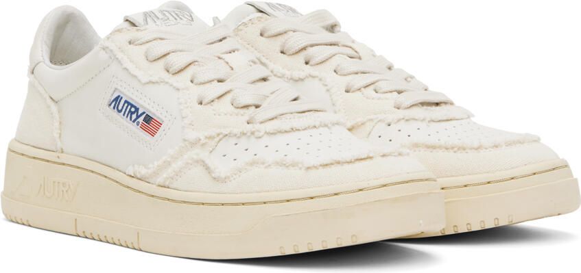 AUTRY Off-White Medalist Low Sneakers - Picture 2
